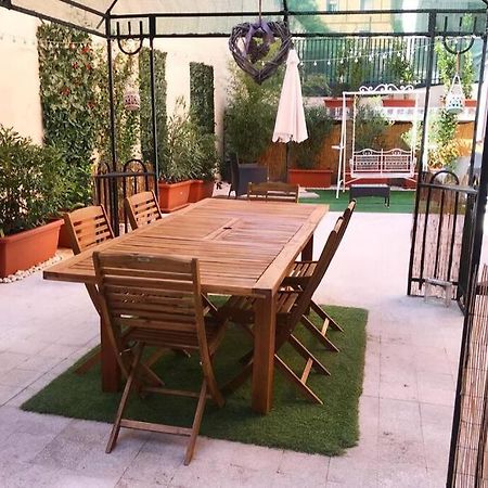 רומא Dea Flora Home B&B מראה חיצוני תמונה