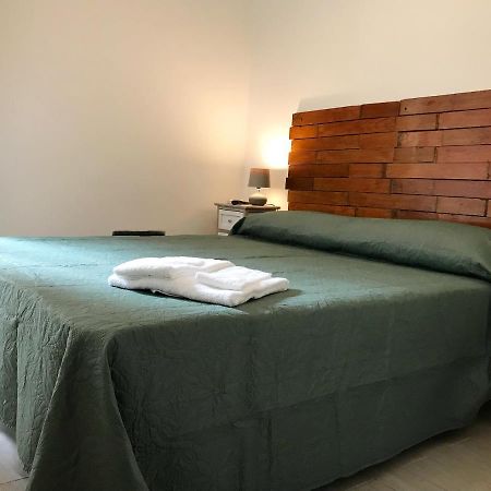 רומא Dea Flora Home B&B מראה חיצוני תמונה