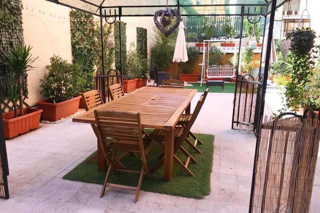רומא Dea Flora Home B&B מראה חיצוני תמונה