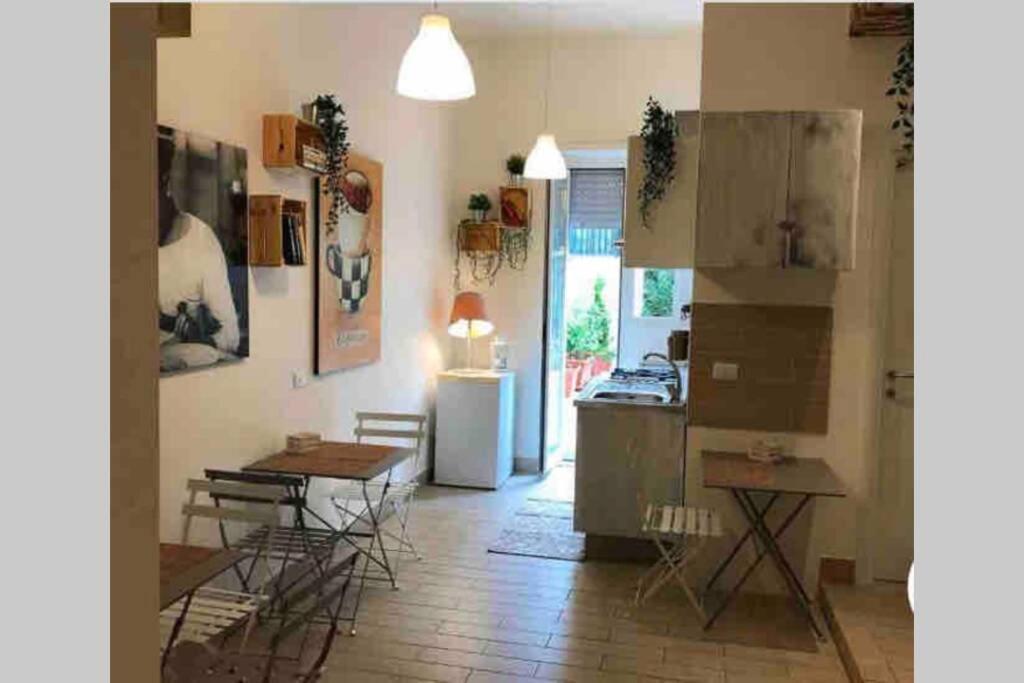 רומא Dea Flora Home B&B מראה חיצוני תמונה