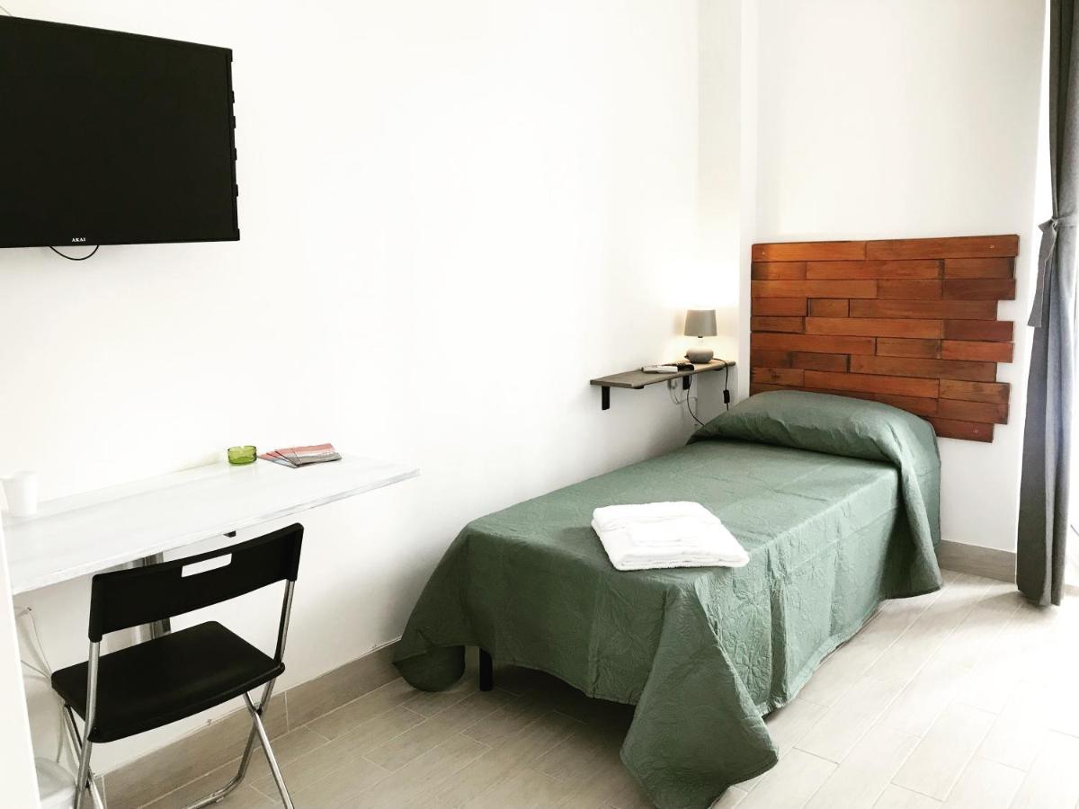 רומא Dea Flora Home B&B מראה חיצוני תמונה