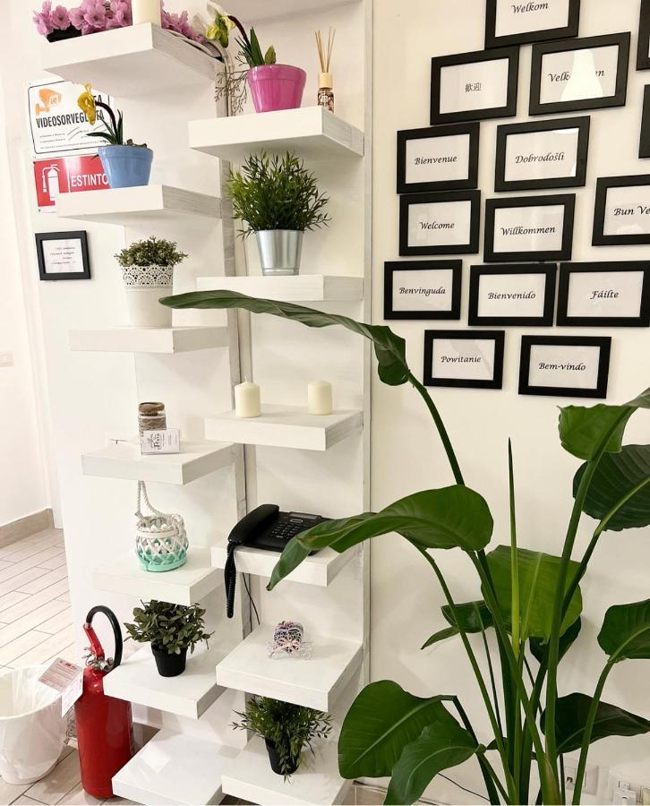 רומא Dea Flora Home B&B מראה חיצוני תמונה